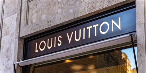 spaccio louis vuitton civitanova marche|Louis Vuitton muove i primi passi a Civitanova: “Indotto e 90 .